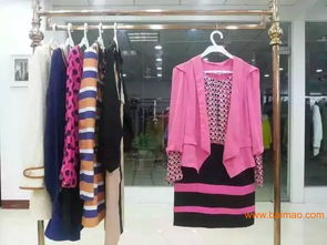 揭秘尾貨服裝批發 品牌折扣女裝廠價直銷的一手貨源與報價策略